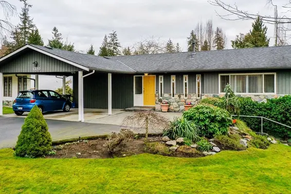 1320 Emerson Way, North Vancouver