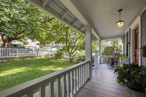 121 East 27th Street, North Vancouver For Sale - image 6
