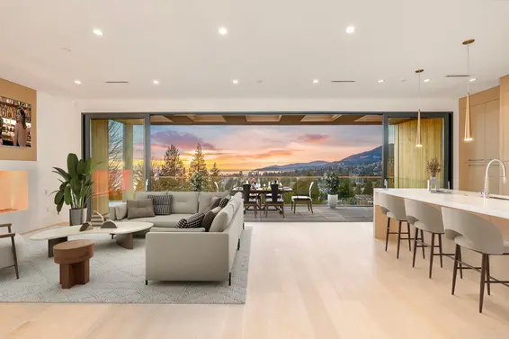 803 Braeside Street, West Vancouver For Sale - image 3