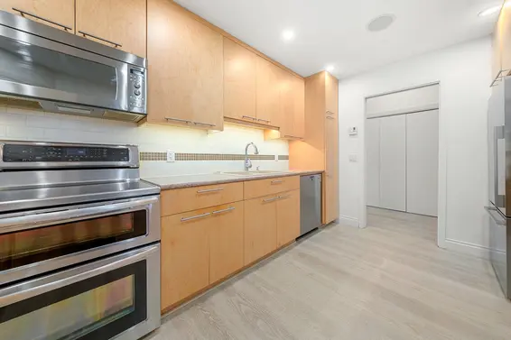 101 2408 Haywood Avenue, West Vancouver For Sale - image 18