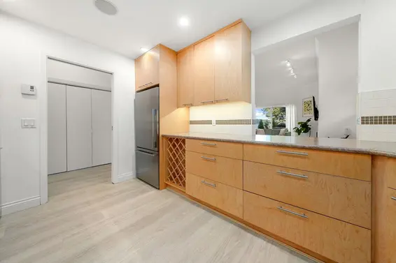 101 2408 Haywood Avenue, West Vancouver For Sale - image 19