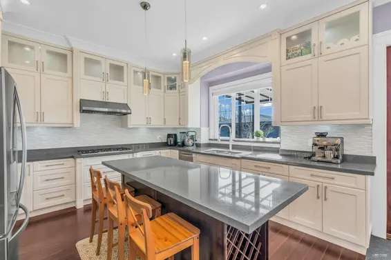 337 East 17th Street, North Vancouver For Sale - image 10