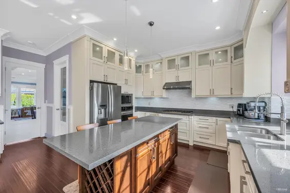 337 East 17th Street, North Vancouver For Sale - image 9