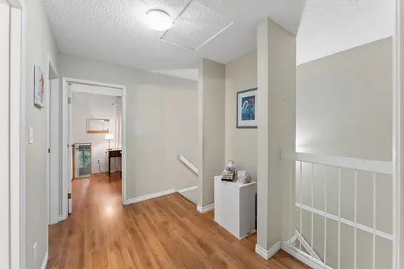834 Hendecourt Road, North Vancouver For Sale - image 12