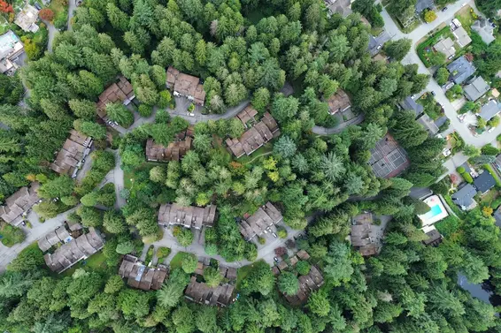 834 Hendecourt Road, North Vancouver For Sale - image 27