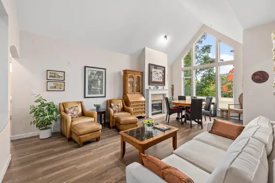 403 678 West Queens Road, North Vancouver For Sale - image 2