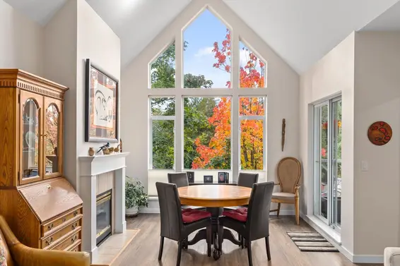 403 678 West Queens Road, North Vancouver For Sale - image 3