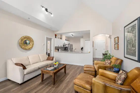 403 678 West Queens Road, North Vancouver For Sale - image 6