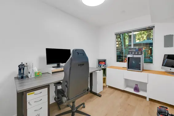 1652 Coleman Street, North Vancouver For Sale - image 30