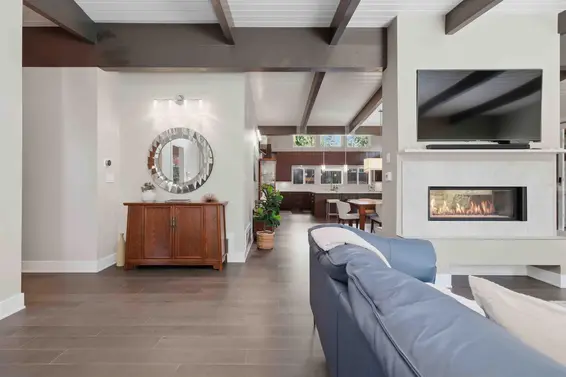 672 East St James Road, North Vancouver For Sale - image 13