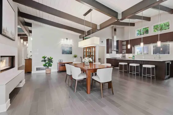 672 East St James Road, North Vancouver For Sale - image 20