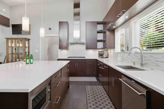 672 East St James Road, North Vancouver For Sale - image 27