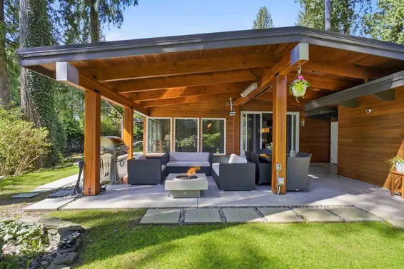 672 East St James Road, North Vancouver For Sale - image 9