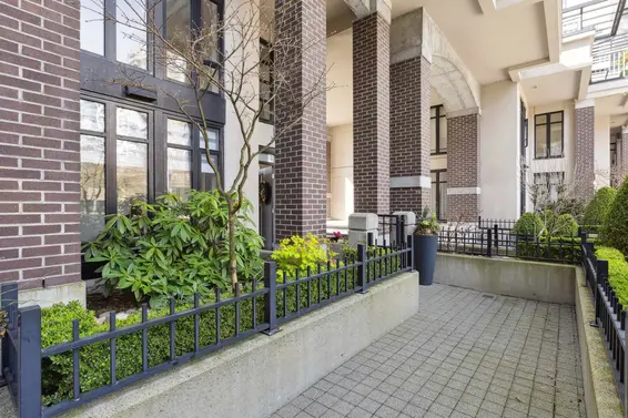 TH3 155 West 1st Street, North Vancouver For Sale - image 36