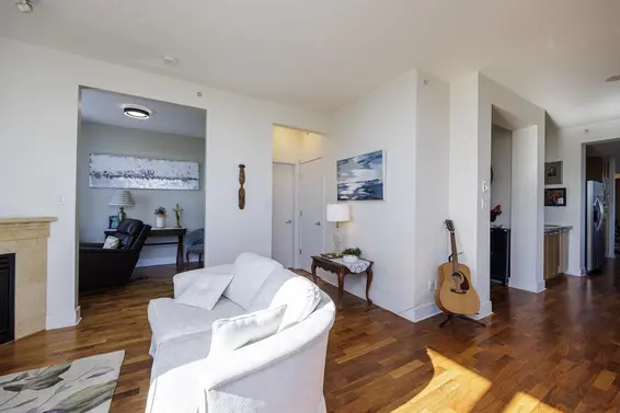 1702 121 West 16th Street, North Vancouver For Sale - image 8