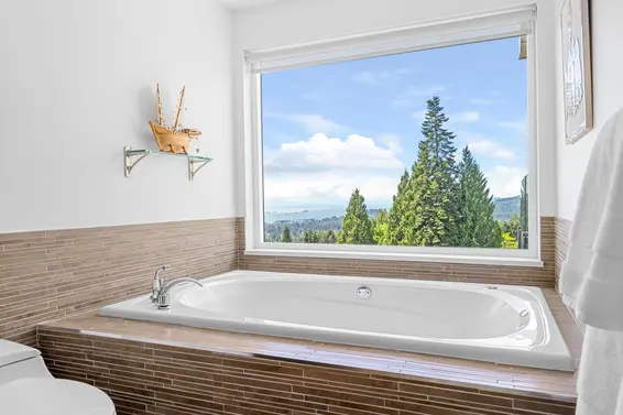 3961 St. Albans Avenue, North Vancouver For Sale - image 26