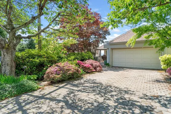 3961 St. Albans Avenue, North Vancouver For Sale - image 3