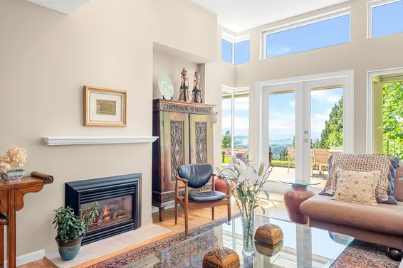 3961 St. Albans Avenue, North Vancouver For Sale - image 8