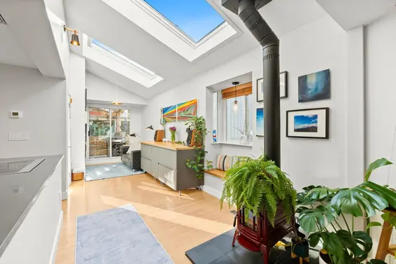 4462 Strathcona Road, North Vancouver For Sale - image 15