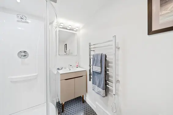 4462 Strathcona Road, North Vancouver For Sale - image 29