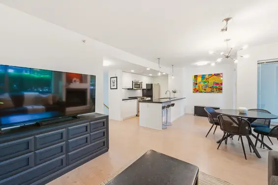 TH1 1288 Chesterfield Avenue, North Vancouver For Sale - image 4