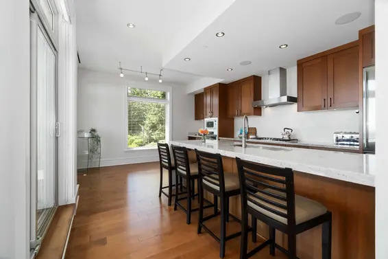 304 2535 Garden Court, West Vancouver For Sale - image 14