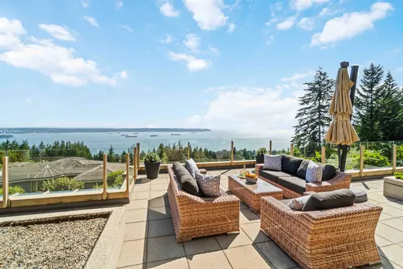 304 2535 Garden Court, West Vancouver For Sale - image 2