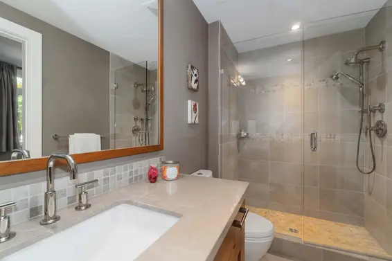 304 2535 Garden Court, West Vancouver For Sale - image 24