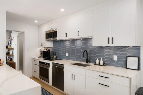 2018 Chesterfield Avenue, North Vancouver For Sale - image 16