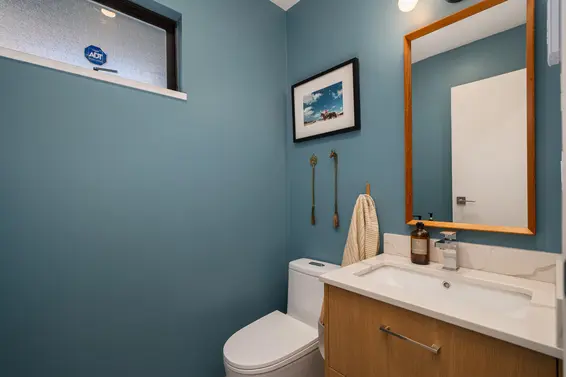 2018 Chesterfield Avenue, North Vancouver For Sale - image 6