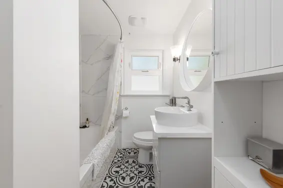 300 East 25th Street, North Vancouver For Sale - image 37