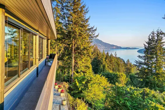 168 Sunset Drive, Lions Bay For Sale - image 7
