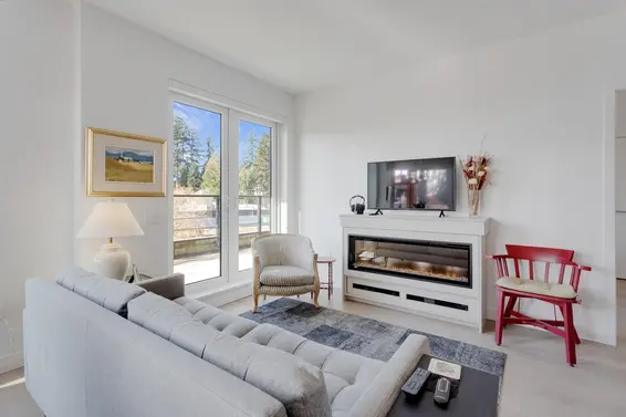 206 3220 Connaught Crescent, North Vancouver For Sale - image 5