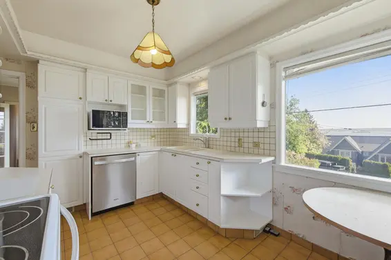 2657 Haywood Avenue, West Vancouver For Sale - image 10