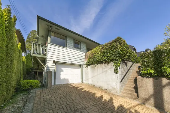 2657 Haywood Avenue, West Vancouver For Sale - image 3