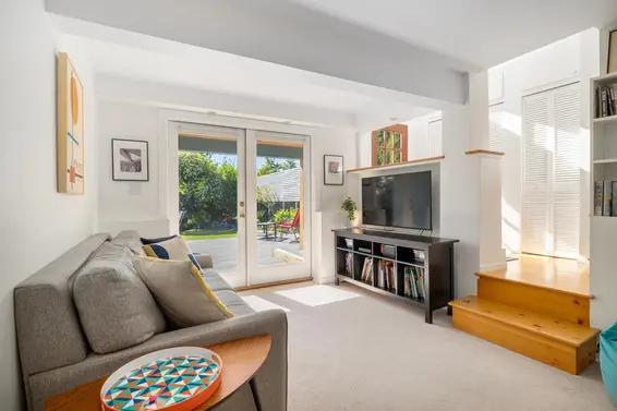 3841 Lonsdale Avenue, North Vancouver For Sale - image 16