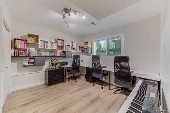 4491 Primrose Lane, North Vancouver For Sale - image 35