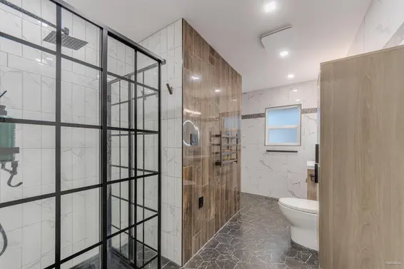 4491 Primrose Lane, North Vancouver For Sale - image 37