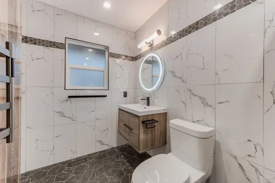 4491 Primrose Lane, North Vancouver For Sale - image 39