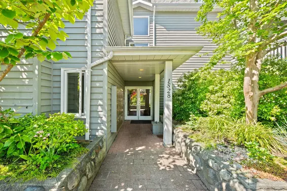 203 1538 Bowser Avenue, North Vancouver For Sale - image 29