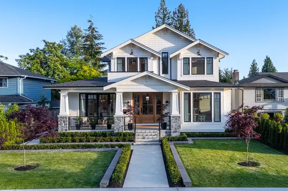821 East 16th Street, North Vancouver