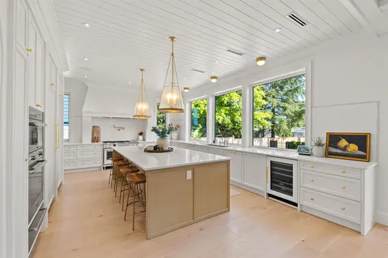 821 East 16th Street, North Vancouver For Sale - image 4