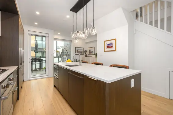 206 649 East 3rd Street, North Vancouver For Sale - image 3