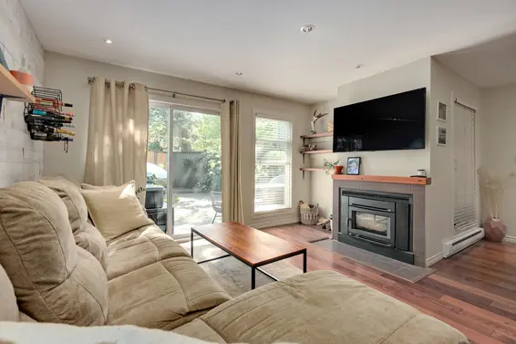 3 900 West 17th Street, North Vancouver For Sale - image 5