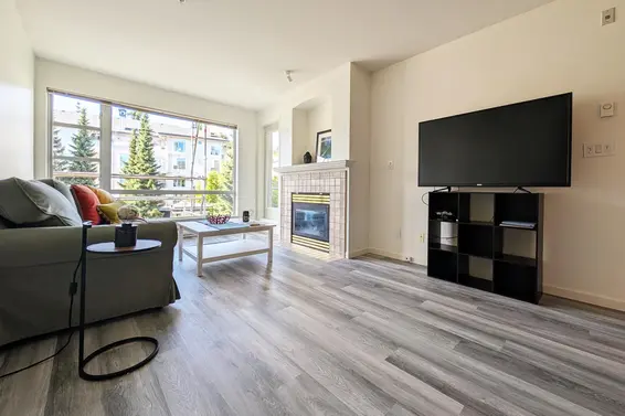 422 3629 Deercrest Drive, North Vancouver For Sale - image 6