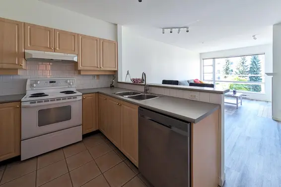 422 3629 Deercrest Drive, North Vancouver For Sale - image 8