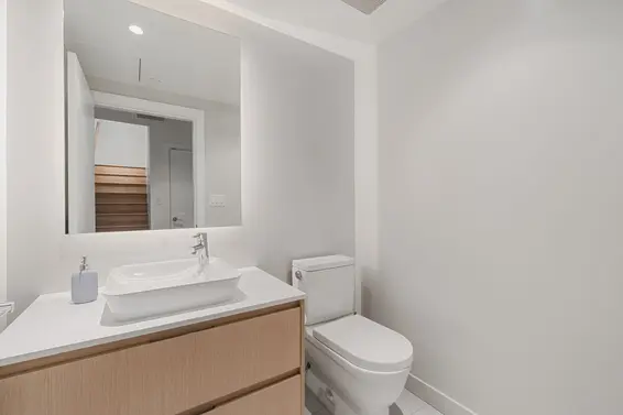 103 1500 Fern Street, North Vancouver For Sale - image 11