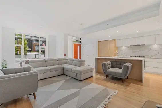 103 1500 Fern Street, North Vancouver For Sale - image 3