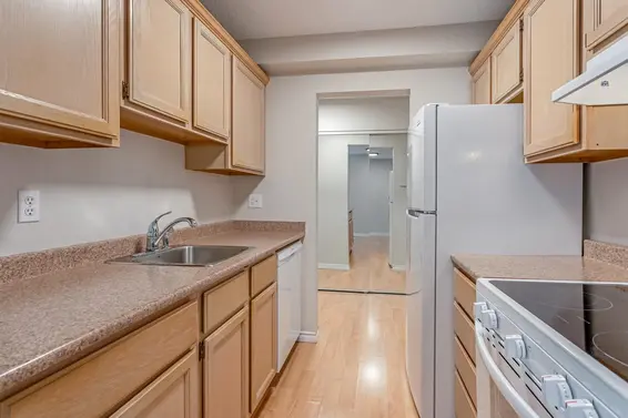 407 150 East 15th Street, North Vancouver For Sale - image 10