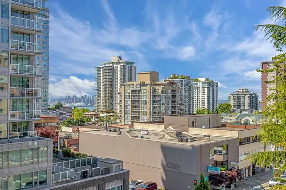 407 150 East 15th Street, North Vancouver For Sale - image 2